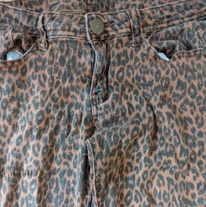 Leopard print stretch jeans